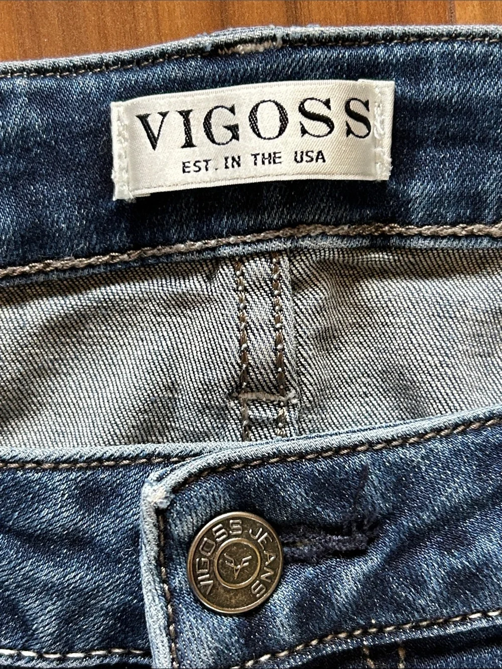Vigoss Cropped Straight Jeans
